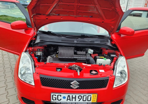 Suzuki Swift cena 14800 przebieg: 87000, rok produkcji 2006 z Poręba małe 277
